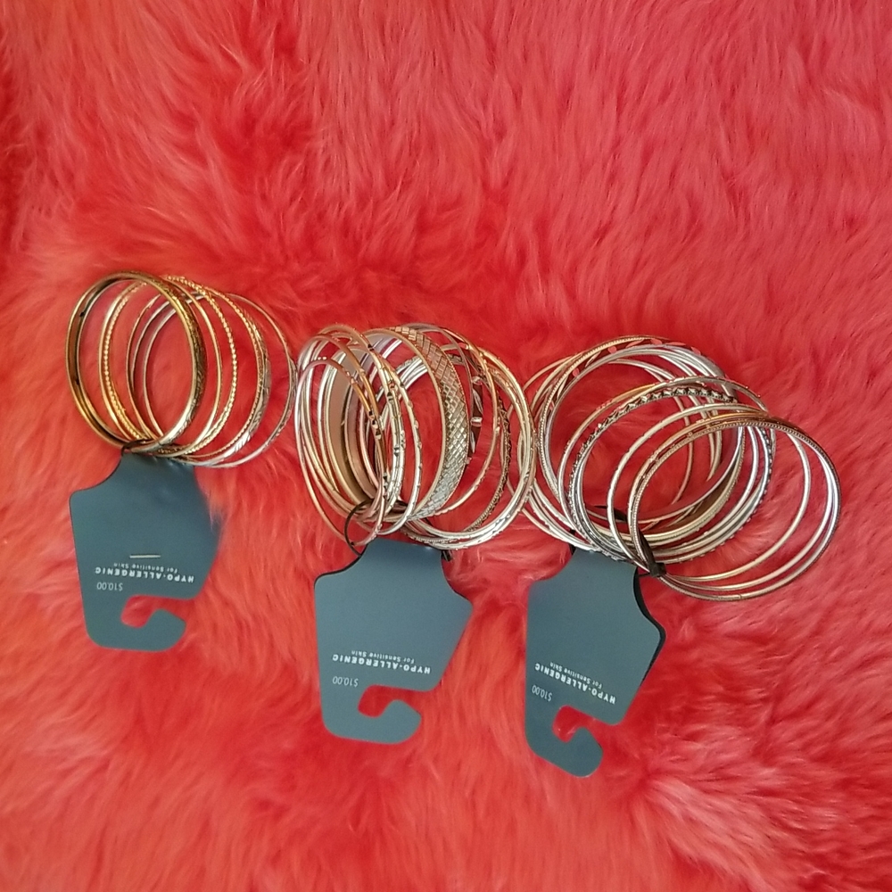 Lot of 3 Bracelet Sets